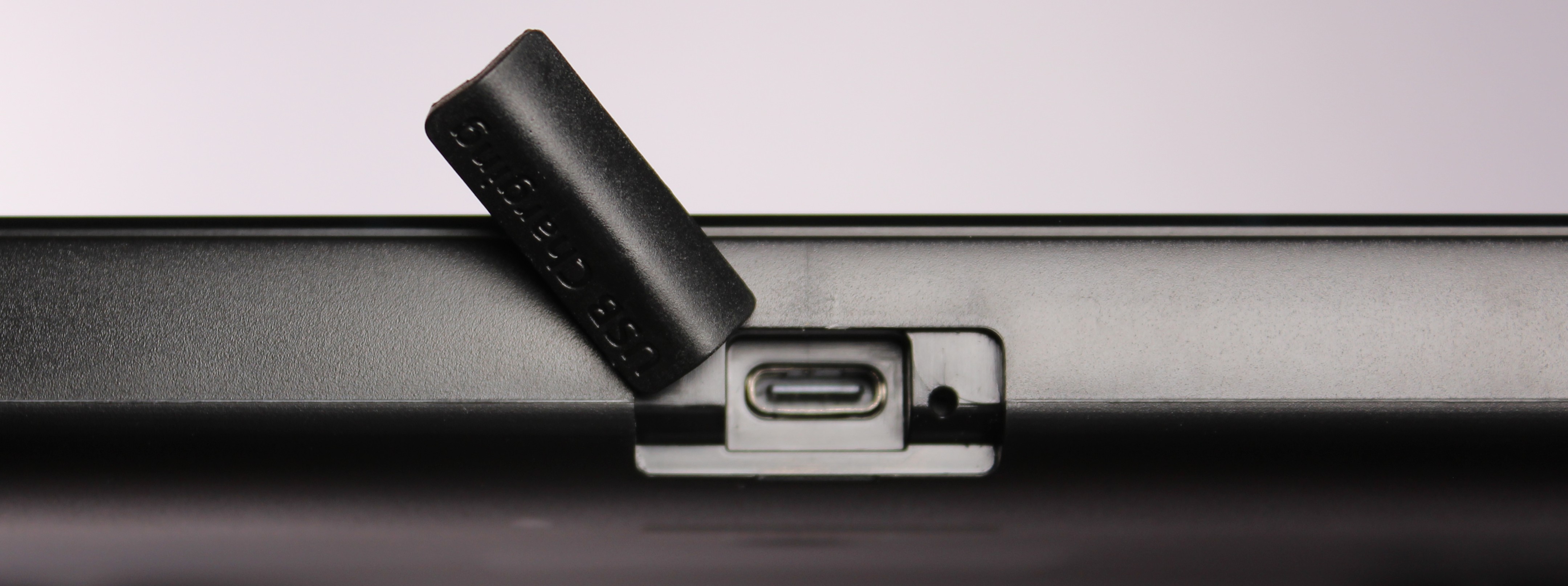Obere Seite - Gerät - USB-C Ladebuchse