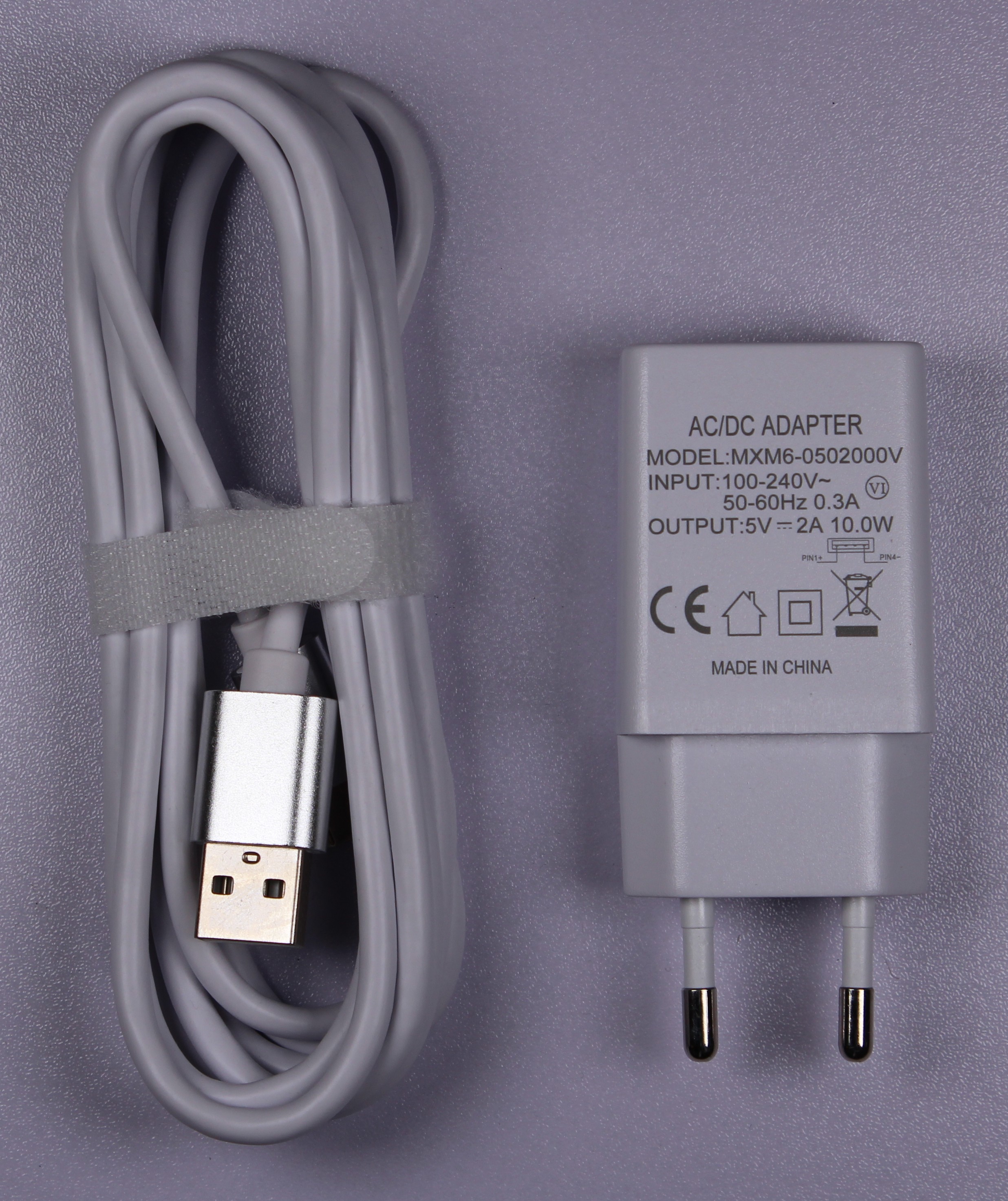 Zubehör - USB-C Kabel, Ladegerät - Lieferumfang